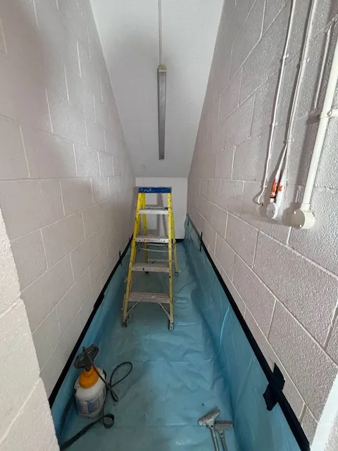 HSE-licensed asbestos gasket strip-out in SW3